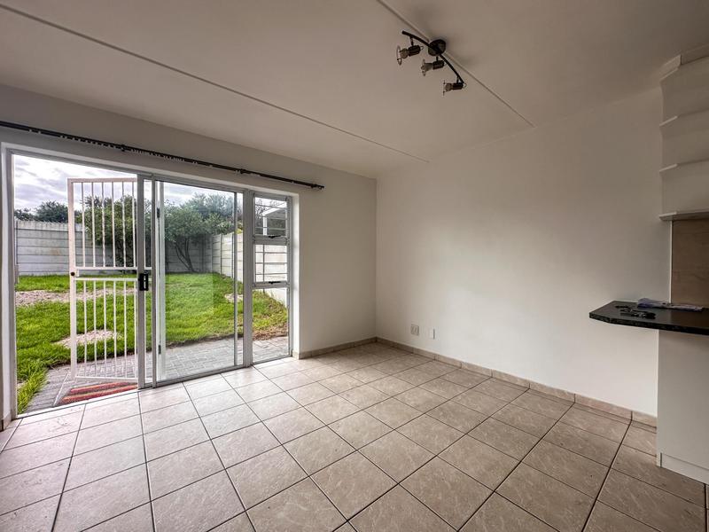 2 Bedroom Property for Sale in Protea Heights Western Cape